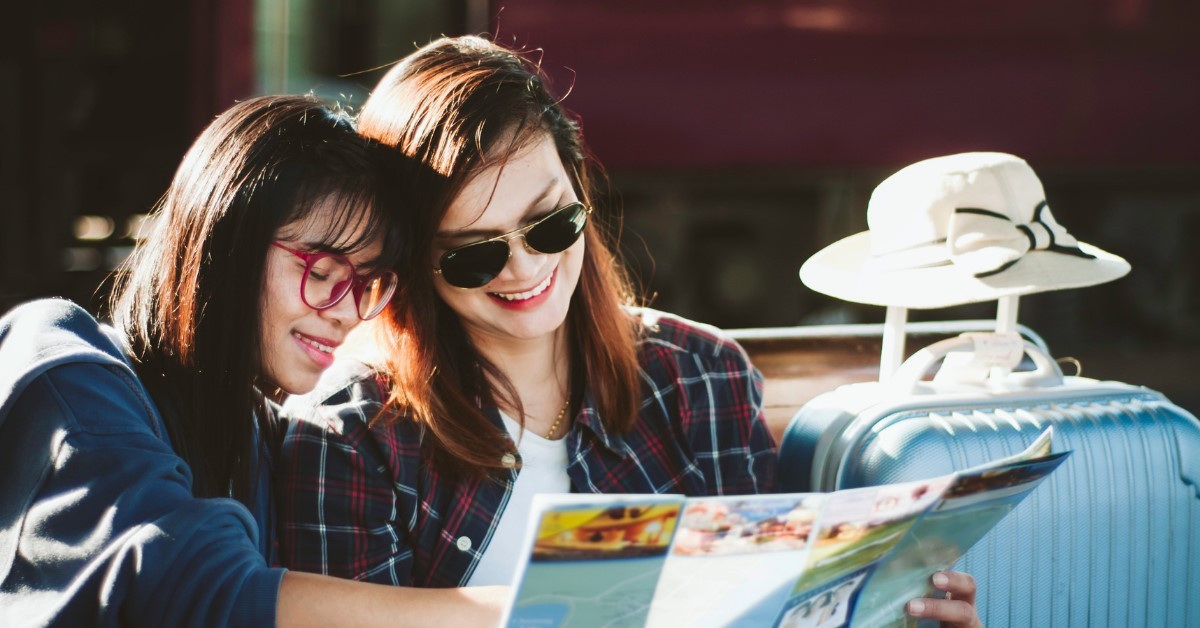 How to Stay Safe While Traveling